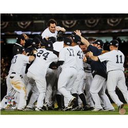 New York Yankees 2009 World Series Clincher Team Celebration Horizontal 8X10 Photo Uns (Getty # 9277