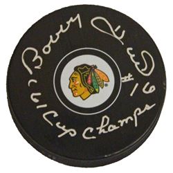 Bobby Hull Signed Chicago Blackhawks Logo Hockey Puck W/'61 Cup Champs