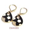Image 1 : Enamel  Wire Earrings