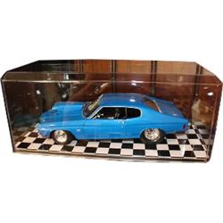 Nascar Unsigned 1:18 Crystal Clear Display Case With Checker Base