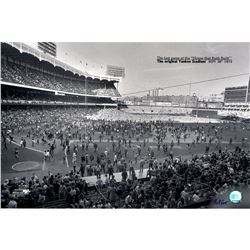 Last Game At Old Yankee Stadium 11X14 Photo (Michael Grossbardt Collection)