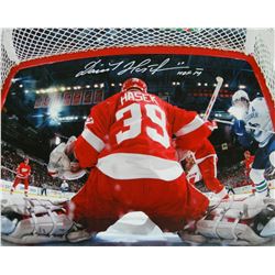 Dominik Hasek Signed Detroit Red Wings Action Net View 16X20 Photo W/HOF'14