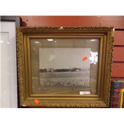 PICTURE - GUILDED FRAME - BLACK & WHITE - HOUSE AND FIELD