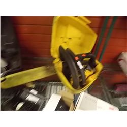 McCULLOCH CHAIN SAW WITH CASE