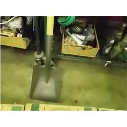 NEW SHOVEL - LONG HANDLE FLAT NOSE