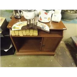 DESK WITH SHELF - 1 DOOR