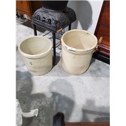 2 Medalta Crocks