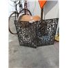 Image 1 : 2 Matching Wrought Iron Panels