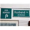 Image 1 : 2 Street Signs