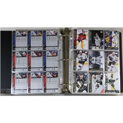 LARGE HOCKEY BINDER FULL WITH HOCKEY CARDS