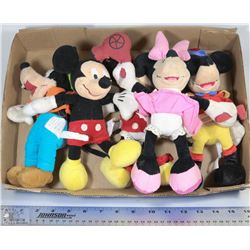 FLAT WITH 5 COLLECTOR DISNEY FIGURES MICKEY,