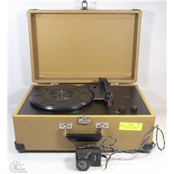 CROSLEY MODEL CR49 TRAVELER PORTABLE RECORD PLAYER
