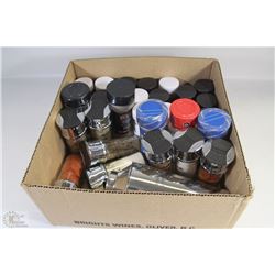 BOX OF SPICES & COCKTAIL SHAKER