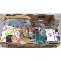 TEEN PACK WITH BEADS/ LOCKER LOUNGER/NECKLACE ,