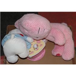 FLAT WITH HELLO KITTY INCLUDING A LARGE AND SMALL