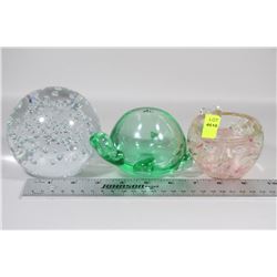 LOT OF THREE ART GLASS PAPERWEIGHTS