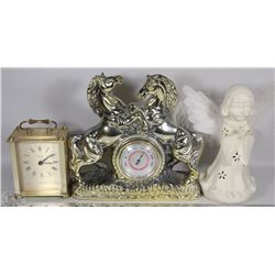 FLAT OF VINTAGE ITEMS