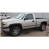 Image 2 : 2006 CHEVROLET SILVERADO LS 4X4 5.3,V6