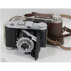 PRONTOR-S BALDINETTE VINTAGE CAMERA WITH CASE