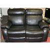 Image 1 : BLACK LEATHER DUAL-RECLINING LOVE SEAT