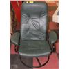 Image 1 : LEATHER RECLINING CHAIR