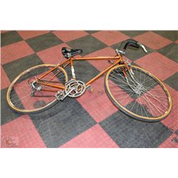 VINTAGE PEUGEOT 10 SPEED ROAD BIKE 27" WHEELS