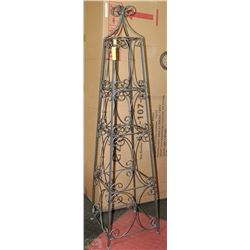 DECORATIVE WROUGHT IRON STAND
