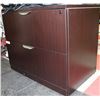 Image 1 : 2 DOOR WOOD LATERAL FILING CABINET