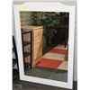 Image 1 : WHITE FRAMED MIRROR