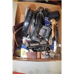 BOX OF CARPENTER'S TOOLS, B&D SKILLSAW,