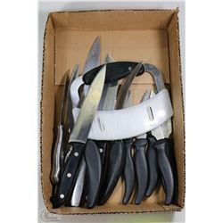 FLAT W/SET OF S.S. MIRACLE BLADE KNIVES,