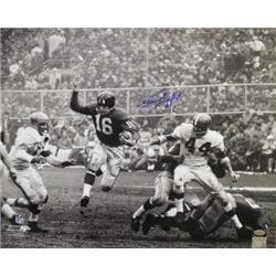 Frank Gifford Signed New York Giants 16X20 Vintage B&W Photo