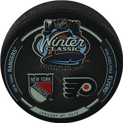 2012 Winter Classic Puck With Team Logo's Uns.