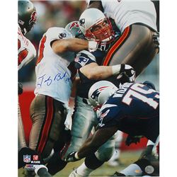 Tedy Bruschi Tackle Vs Bucs 16X20 Photo