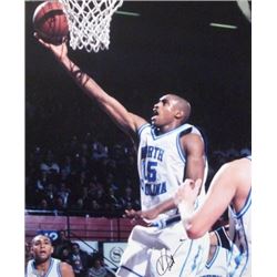 Vince Carter Signed North Carolina Tarheels 16X20 Photo- Mounted Hologram (White Jersey Lay-Up)