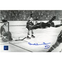 Bobby Orr Signed Diving Horizontal Color 7.5X11 Photo (GNR COA)