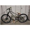 Image 1 : CHROME SPANK SINGLE SPEED FRONT SUSPENSION DIRT JUMPING BIKE WITH DISK BRAKES