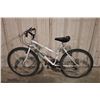 Image 2 : 2 BIKES: GREEN FALCON MOUNTAIN BIKE AND WHITE RALEIGH MOUNTAIN BIKE