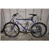 Image 2 : 2 BIKES: WHITE NO NAME SINGLE SPEED HYBRID BIKE AND BLUE GIANT MOUNTAIN BIKE