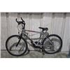 Image 2 : 2 BIKES: BLUE JEEP MOUNTAIN BIKE AND CHROME RIDE HARD MOUNTAIN BIKE