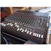 Image 1 : Mackie 1604-VLZ Mixer