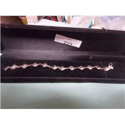 BRACELET - STERLING SILVER WITH 3-D HEART DESIGN