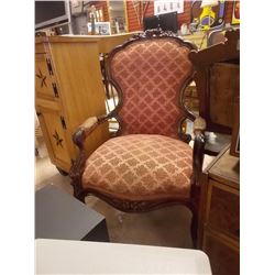 VINTAGE CARVED VICTORIAN PARLOUR CHAIR