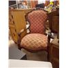 Image 1 : VINTAGE CARVED VICTORIAN PARLOUR CHAIR