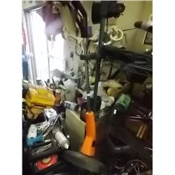 B & D YARD TRIMMER - ELECTRIC