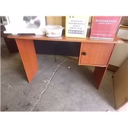 DESK WITH DRAWER