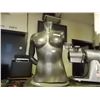 Image 1 : MANNIQUIN - ON STAND - ONE ARM - FEMALE