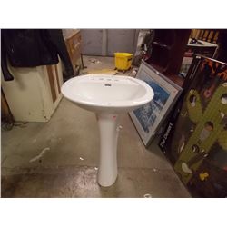 PEDESTAL SINK SQUARE