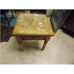 OAK END TABLE - 1 DRAWER