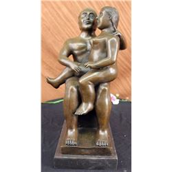 couple bronze sculpture on a marble base